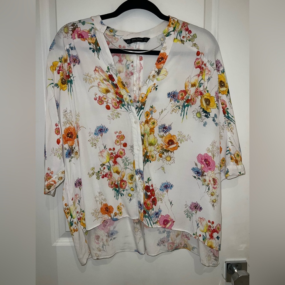 Zara Short Sleeve Floral Button Down XS